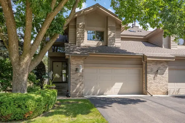 6277 Sequoia Circle, Eden Prairie, MN 55346
