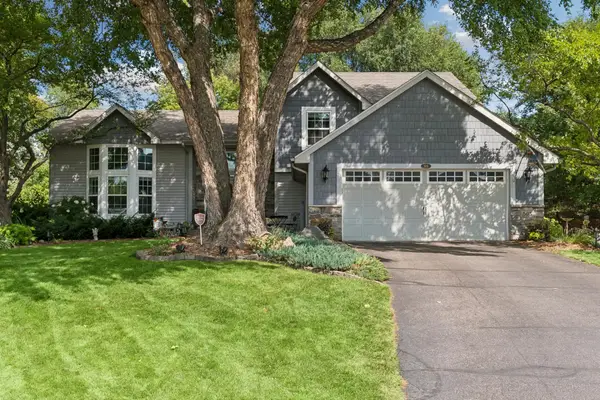 505 Severn Way, Eagan, MN 55123