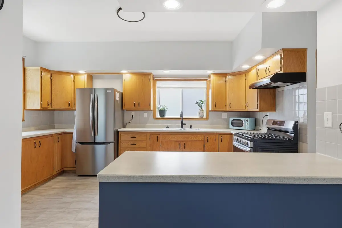 942 Central Avenue W, Saint Paul, MN 55104 - #1