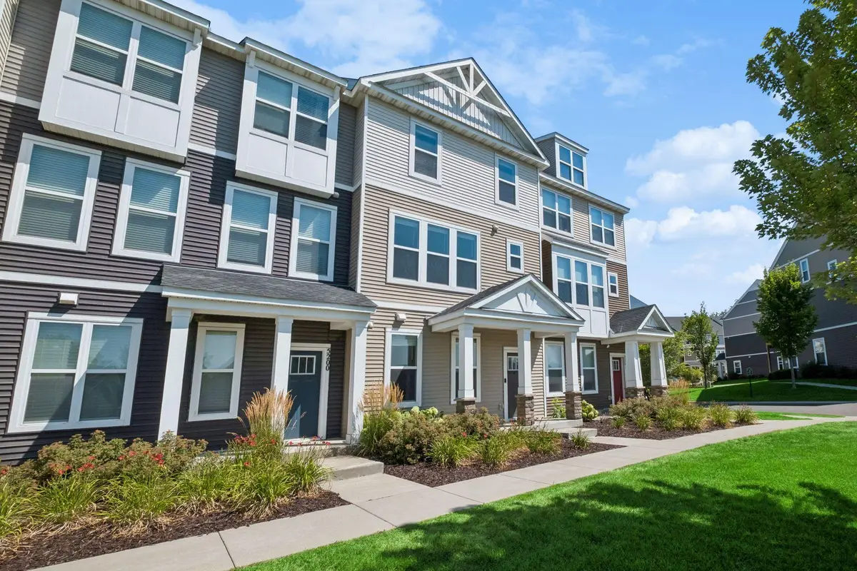 5202 Hampton Street Ne, Prior Lake, MN 55372 - #1
