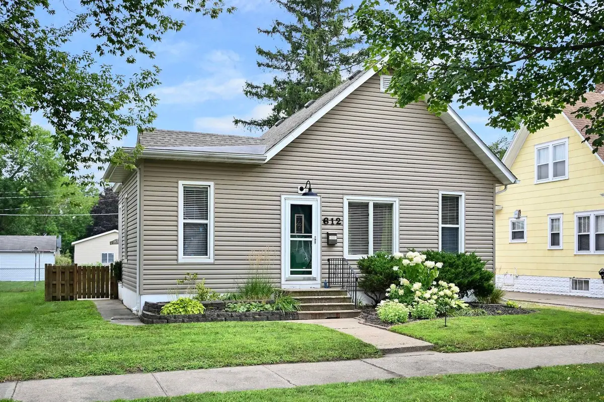 612 Center Street, Winona, MN 55987 - #1