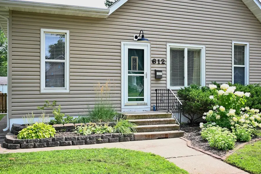 612 Center Street, Winona, MN 55987 - #2