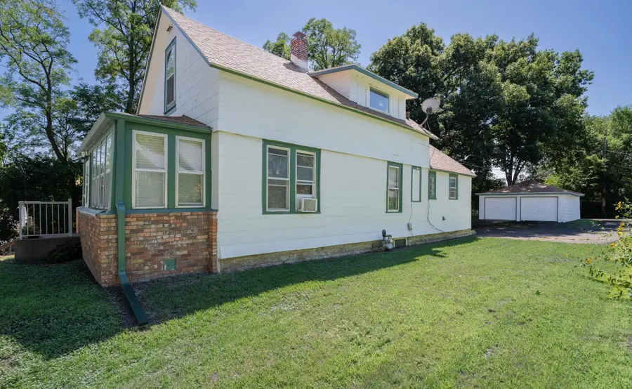 568 Lawson Avenue W, Saint Paul, MN 55117 - #2