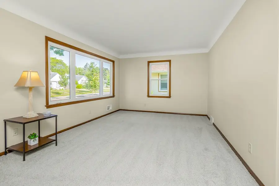 1568 Atlantic Street, Saint Paul, MN 55106 - #2