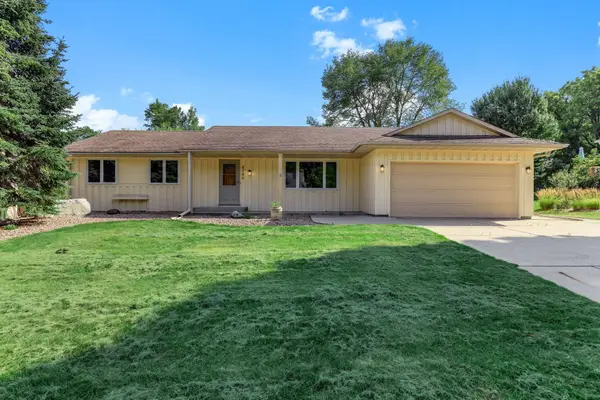 5760 131st Street W, Apple Valley, MN 55124