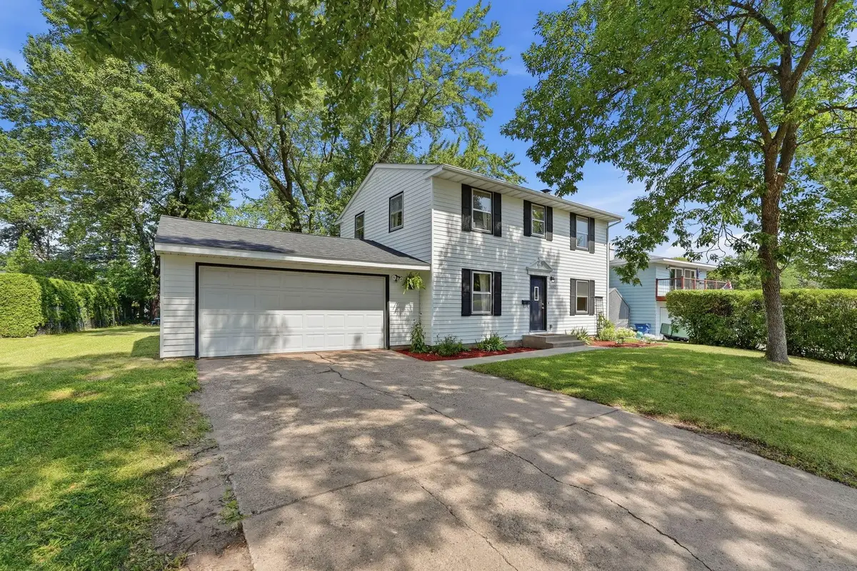 1041 23rd Avenue N, Saint Cloud, MN 56303 - #1