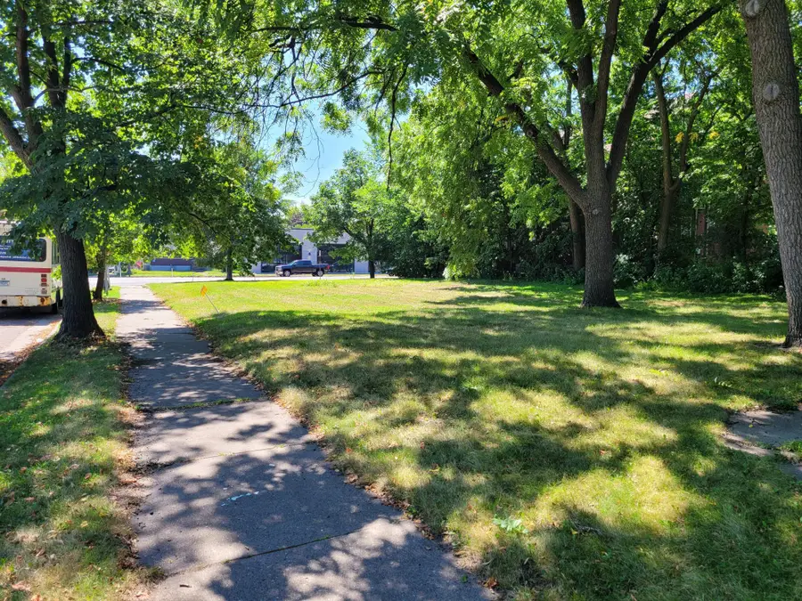 7th Street W, Saint Paul, MN 55102 - #3