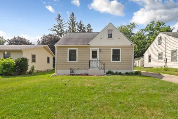 123 W Mckinley Street, Owatonna, MN 55060