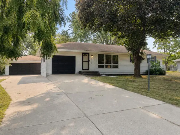 6416 Georgia Avenue N, Brooklyn Park, MN 55428