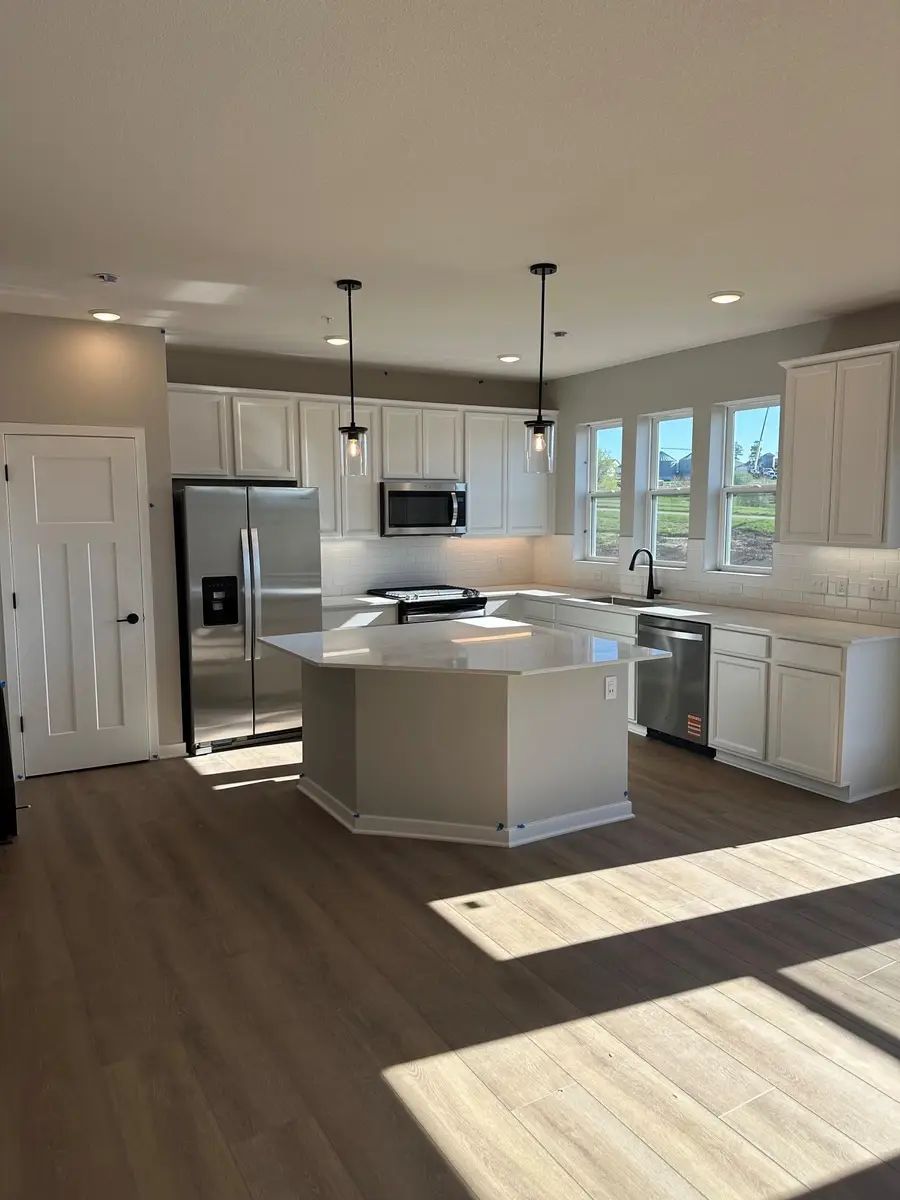 6283 Ivywood Avenue S, Cottage Grove, MN 55016 - #2