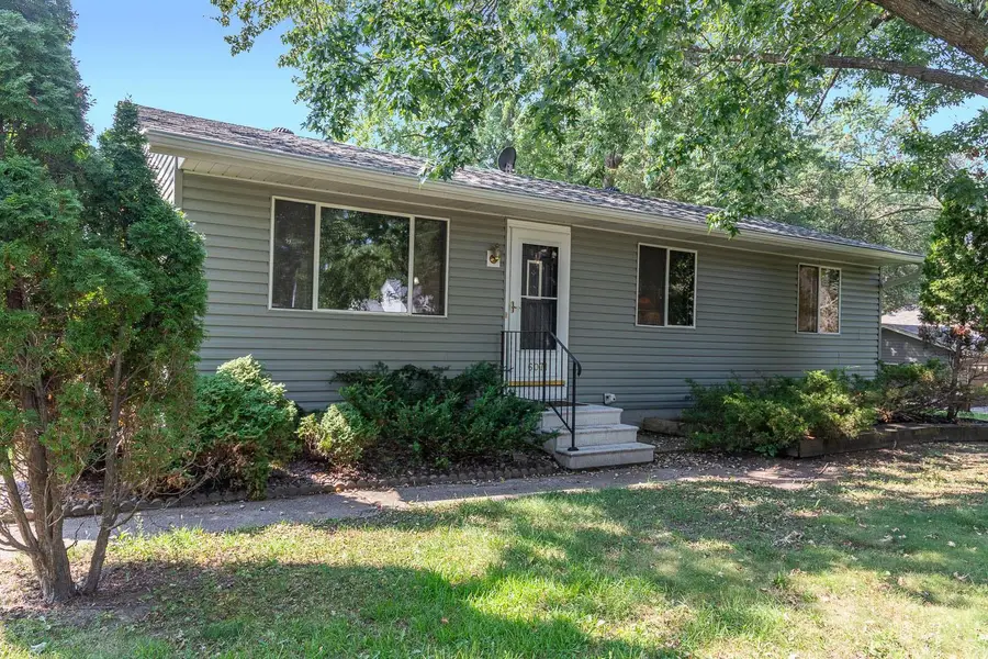 6071 45th Street N, Oakdale, MN 55128 - #2