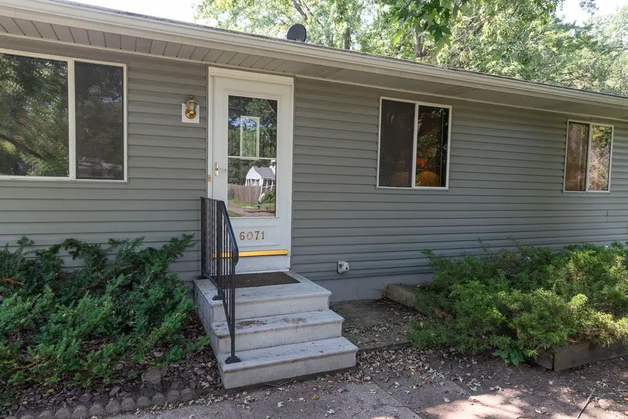 6071 45th Street N, Oakdale, MN 55128 - #3
