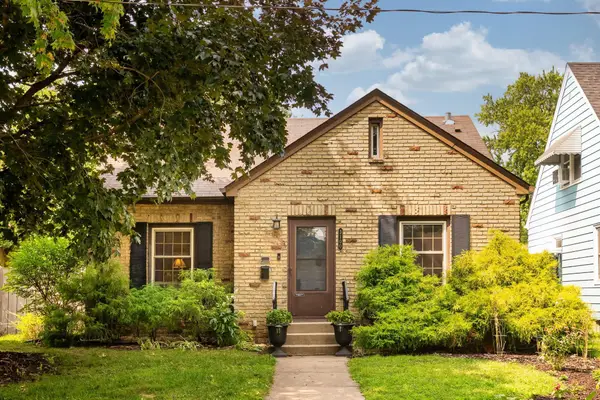 3100 Benjamin Street Ne, Minneapolis, MN 55418