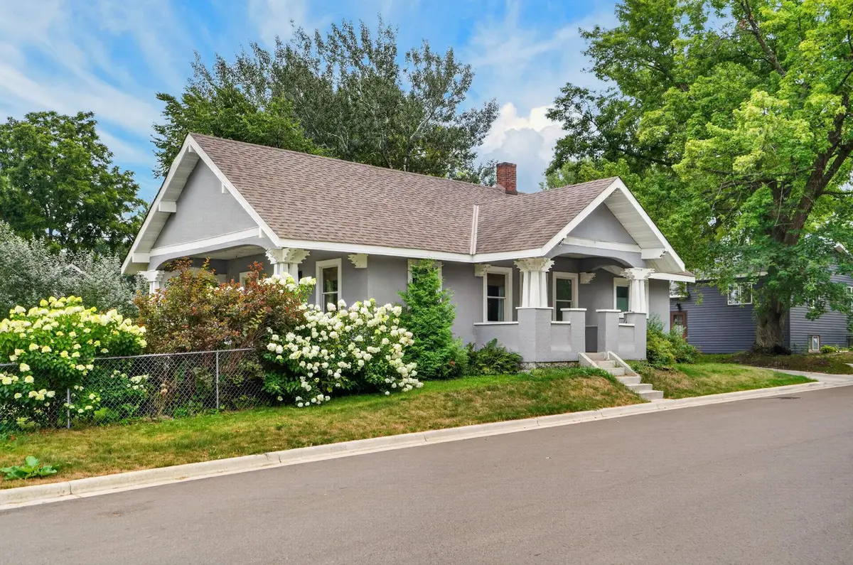 940 6th Avenue Sw, Pine City, MN 55063 - #1