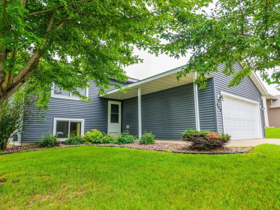 809 10th Street Nw, Kasson, MN 55944 - #3