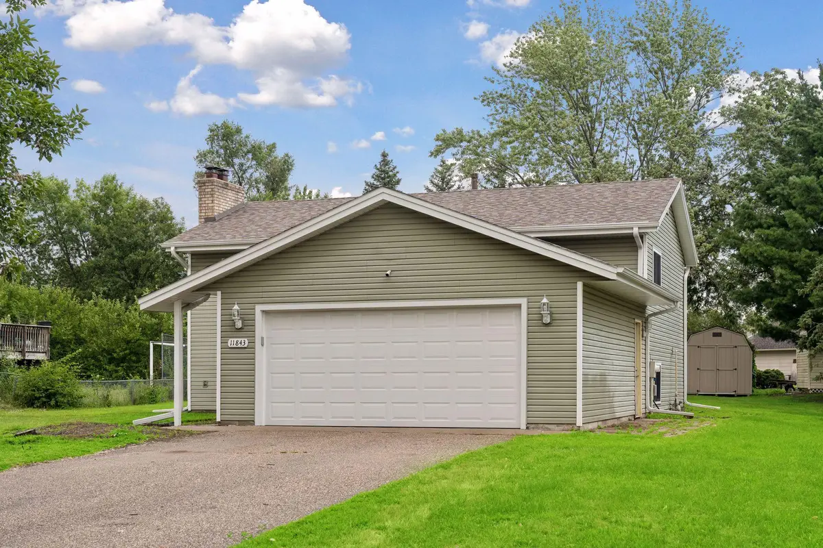 11843 Marigold Street Nw, Coon Rapids, MN 55433 - #1