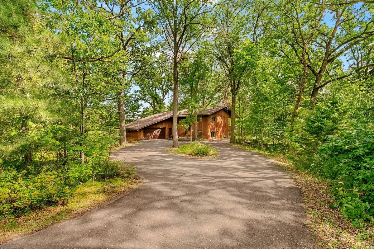 1200 Hallam Avenue N, Mahtomedi, MN 55115 - #1
