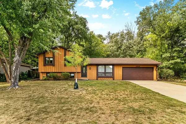 13045 Eveleth Avenue, Apple Valley, MN 55124