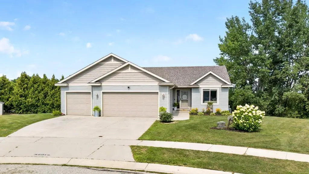 601 3rd Street Ne, Byron, MN 55920 - #1