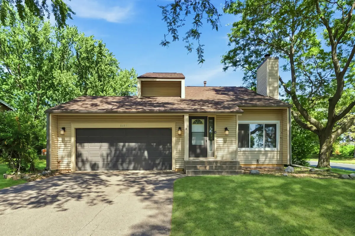 8687 Ridgewind Road, Eden Prairie, MN 55344 - #1