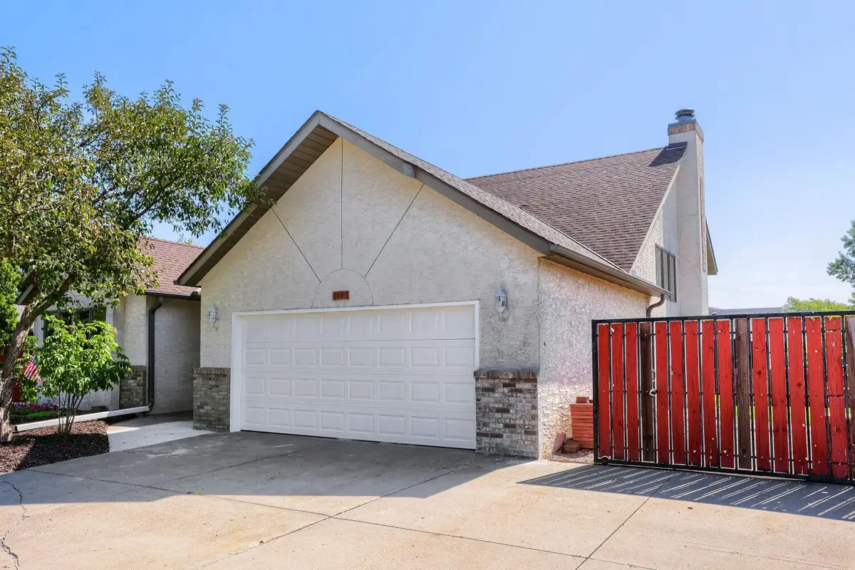 3597 Gershwin Court N, Oakdale, MN 55128 - #1