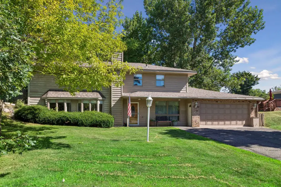 2704 Shawnee Lane, Burnsville, MN 55337 - #3