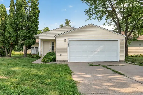 6262 7th Street N, Oakdale, MN 55128