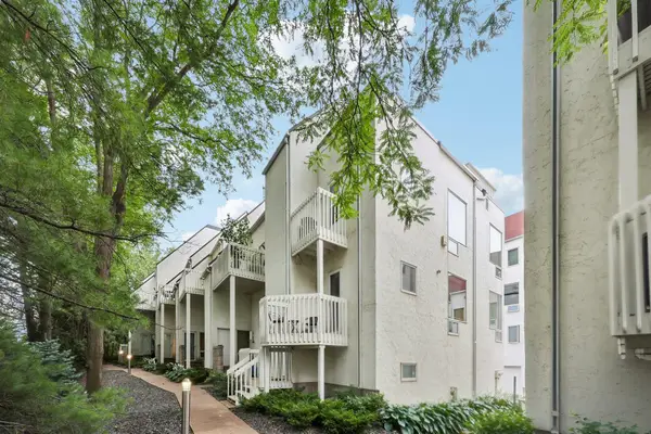 3058 Lake Shore Drive #A, Minneapolis, MN 55416
