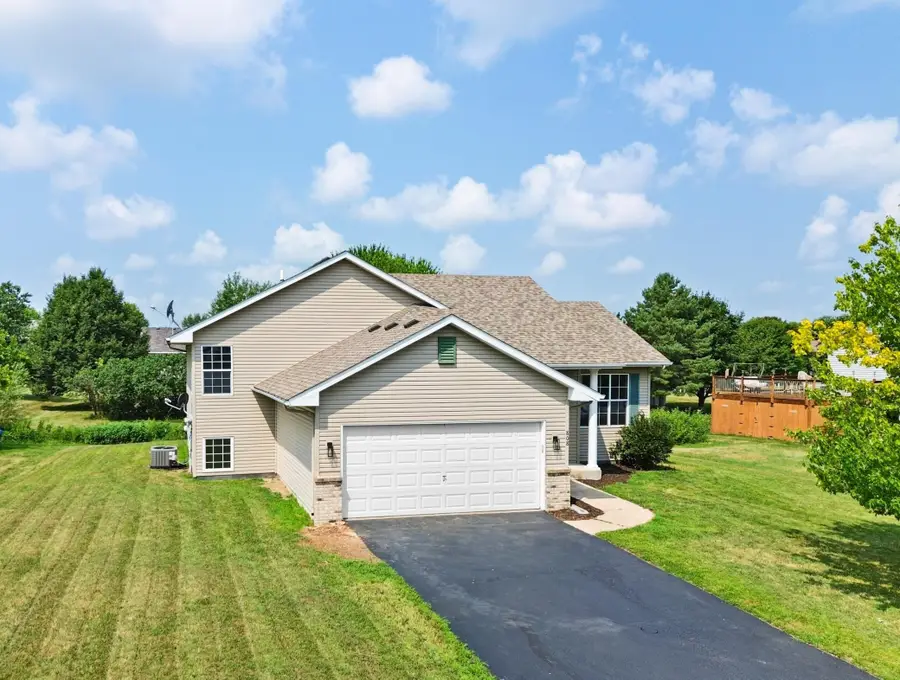 808 Lindsey Lane, Belle Plaine, MN 56011 - #2