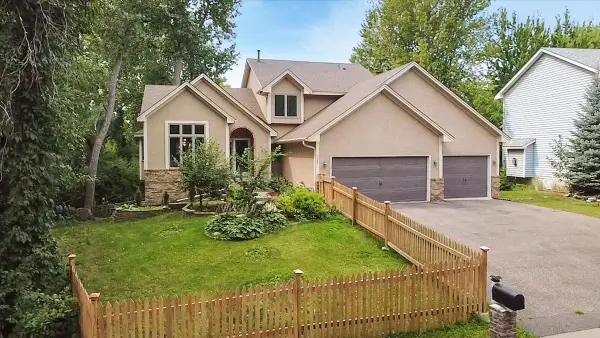 7087 Wellington Lane N, Maple Grove, MN 55369