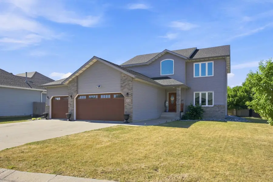 3526 Park Avenue S, Fargo, ND 58103 - #2