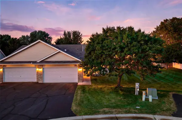 2865 117th Avenue Nw, Coon Rapids, MN 55433