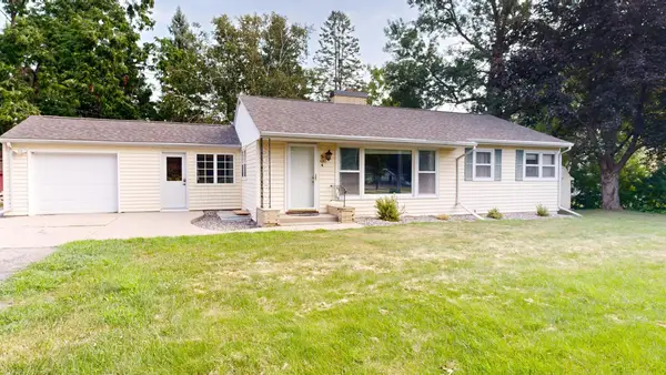 504 19th Avenue Sw, Willmar, MN 56201