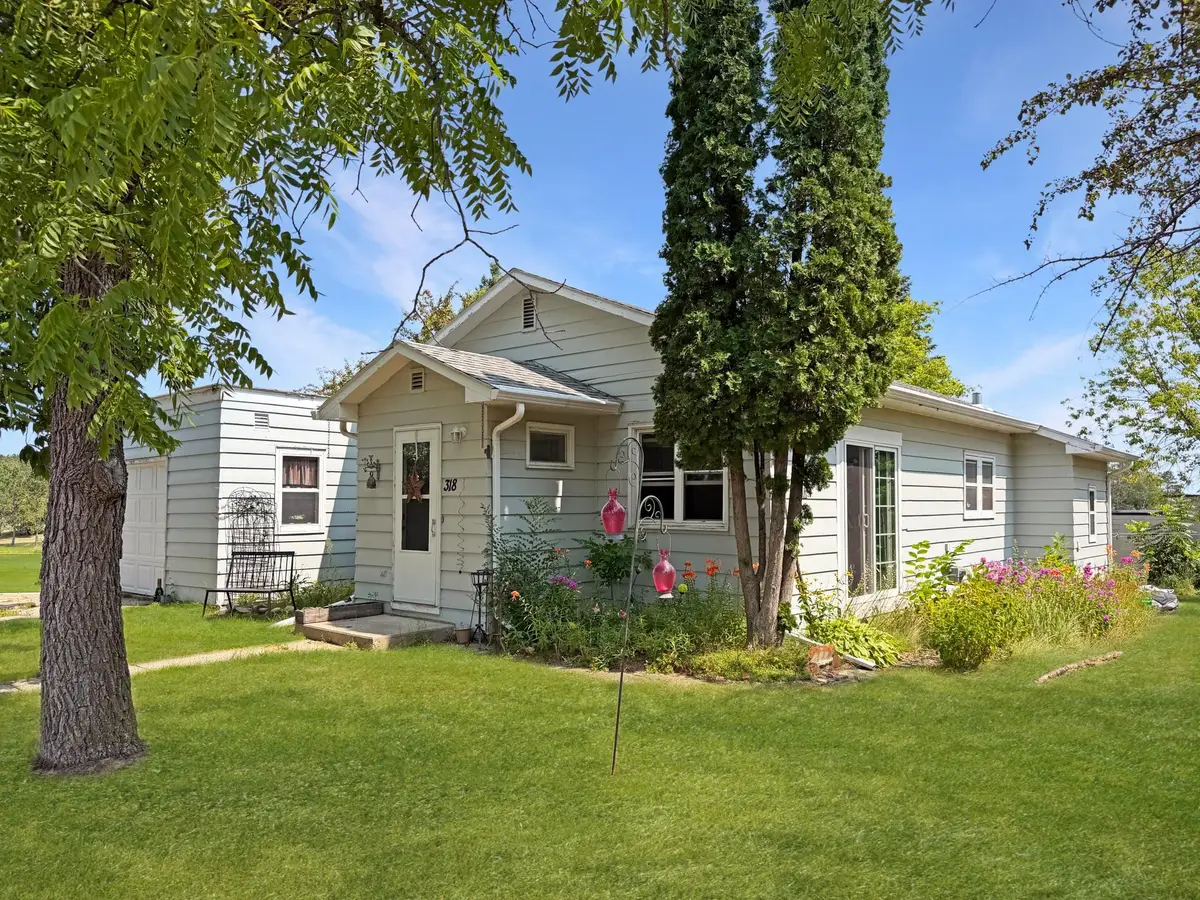 318 Clearwater Avenue Nw, Bagley, MN 56621 - #1