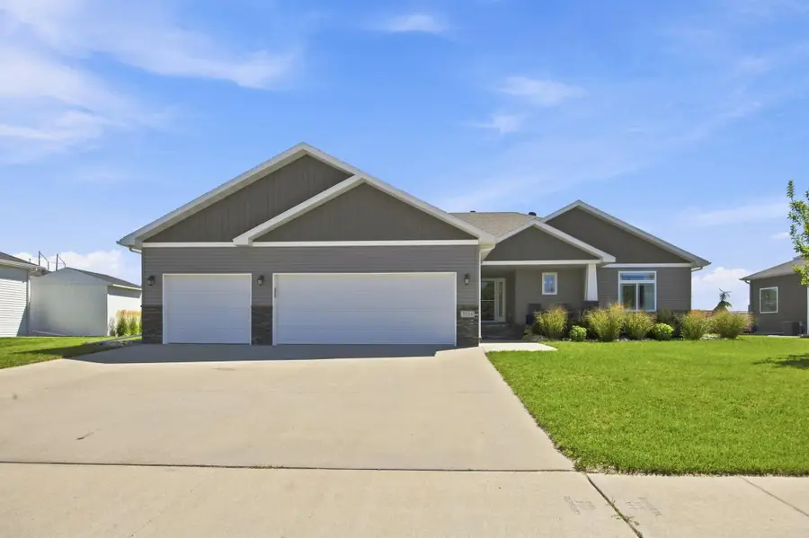 3534 54th Street S, Fargo, ND 58104 - #2