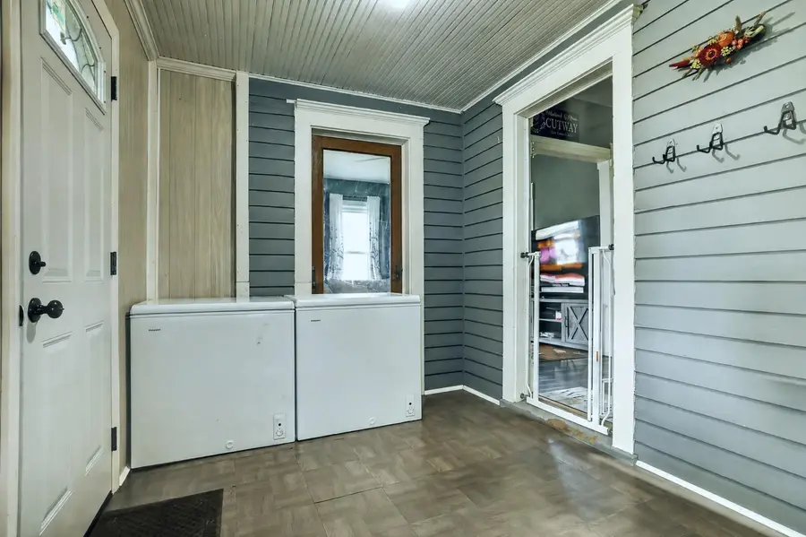 124 Arnold Street, West Concord, MN 55985 - #3