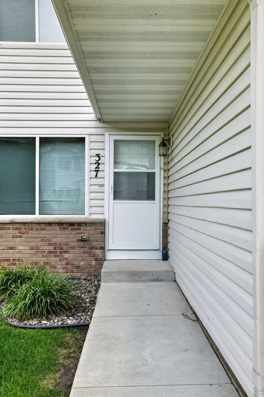327 10th Avenue Nw, Byron, MN 55920 - #2