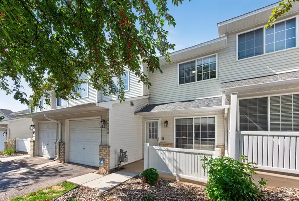 8630 Quarry Ridge Lane #H, Woodbury, MN 55125