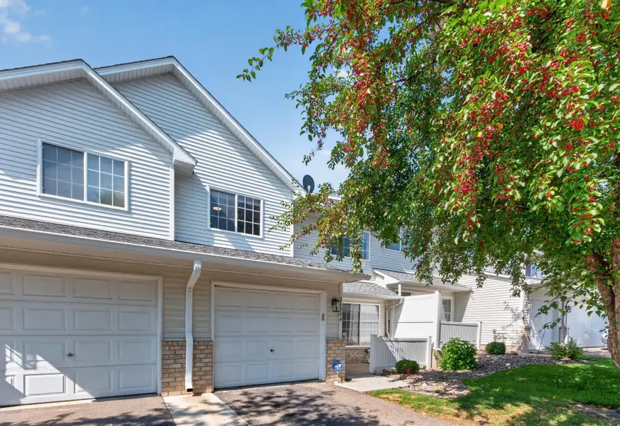 8630 Quarry Ridge Lane #H, Woodbury, MN 55125 - #2