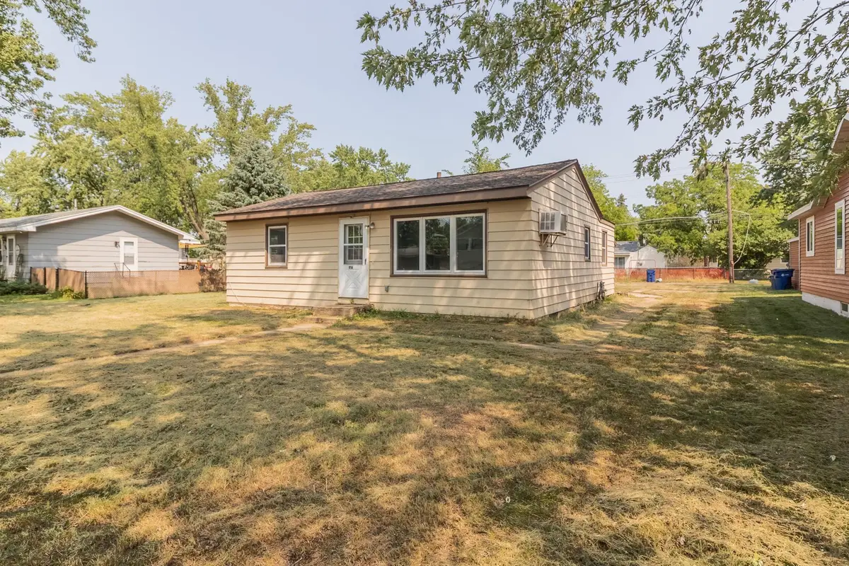 916 34th Avenue N, Saint Cloud, MN 56303 - #1