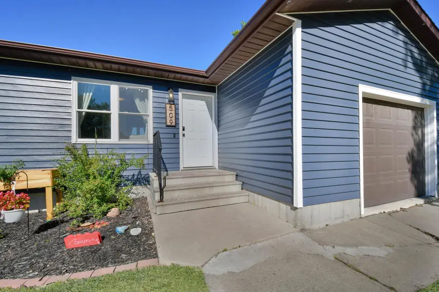 509 4th Street E, Horace, ND 58047 - #2
