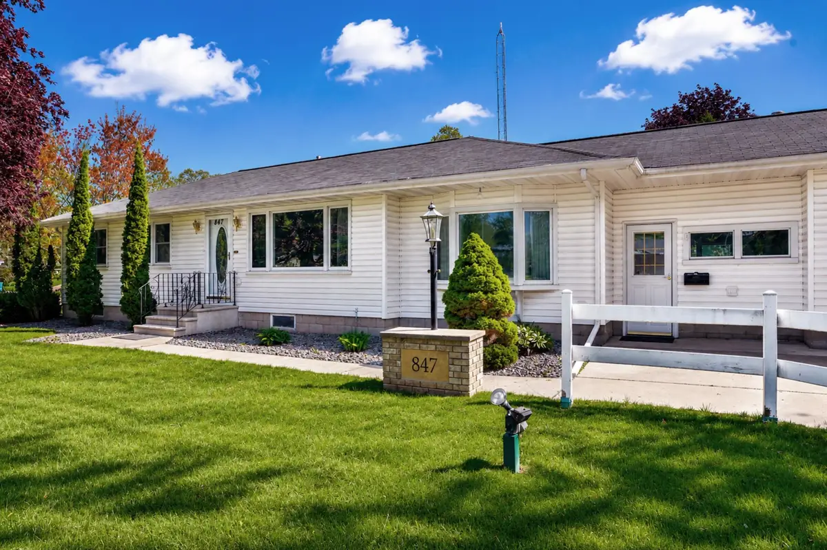 847 17th Street Ne, Owatonna, MN 55060 - #1