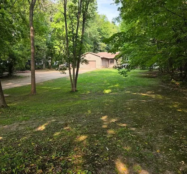 28957 Linden Avenue, Lindstrom, MN 55045