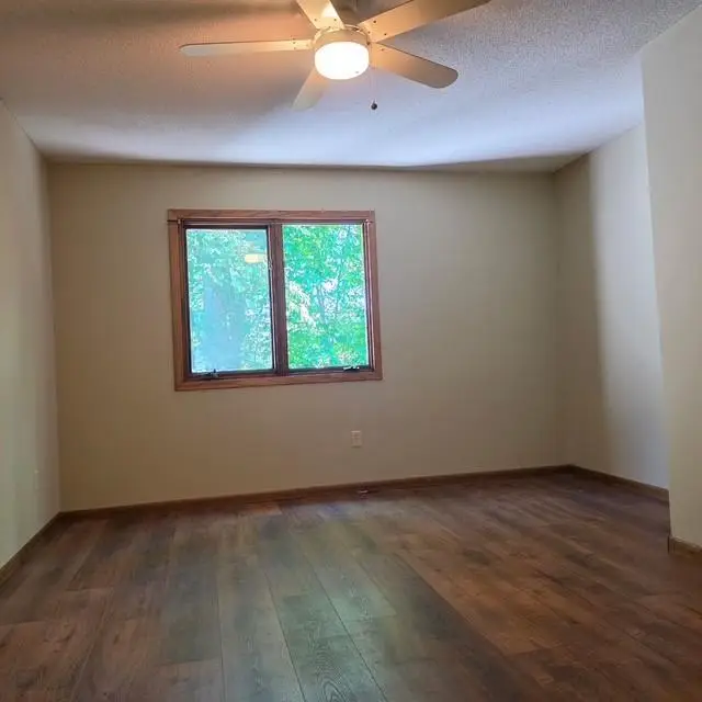 28957 Linden Avenue, Lindstrom, MN 55045 - #2