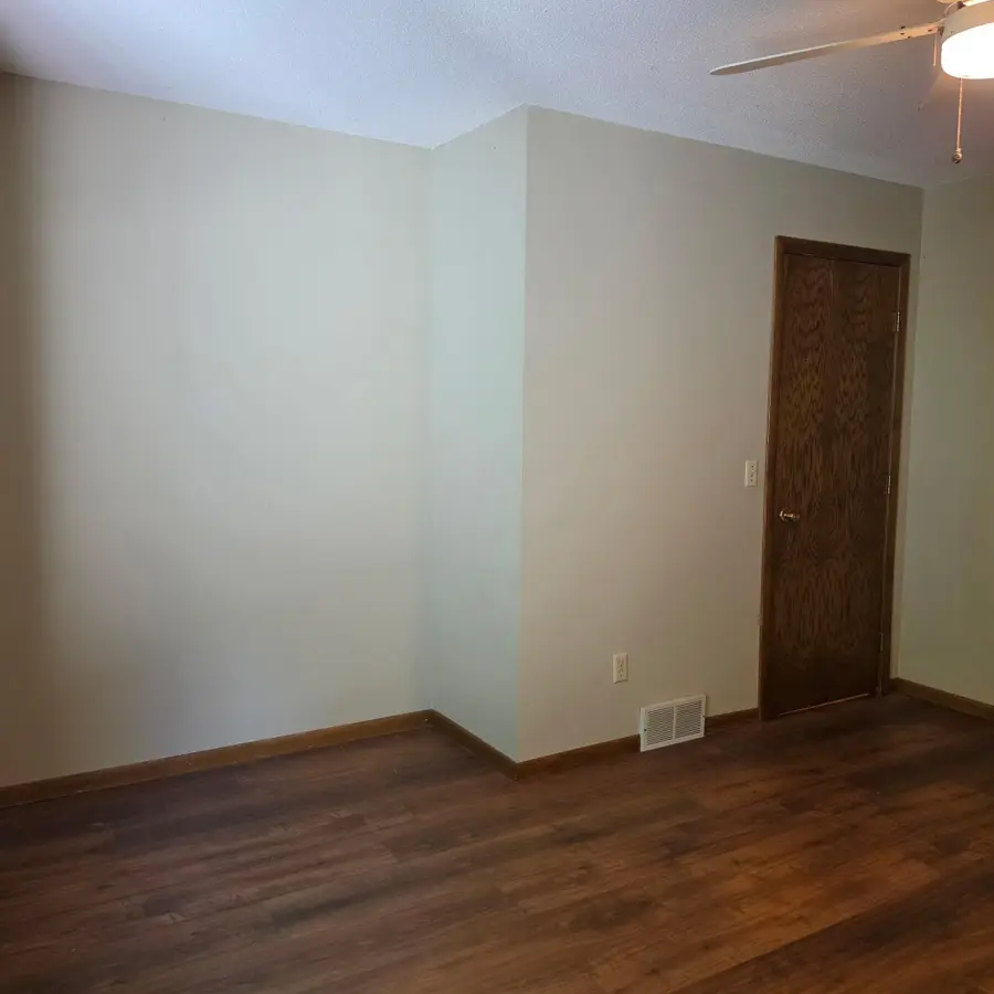 28957 Linden Avenue, Lindstrom, MN 55045 - #3