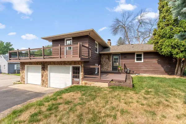 2930 Bay Street, Wayzata, MN 55391
