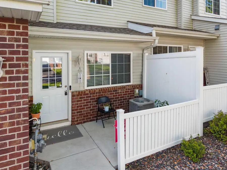 6133 Maclynn Avenue Ne, Albertville, MN 55301 - #2