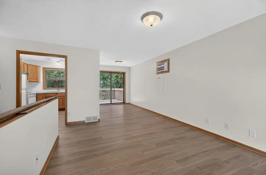 6463 Delilah Avenue, Inver Grove Heights, MN 55076 - #3