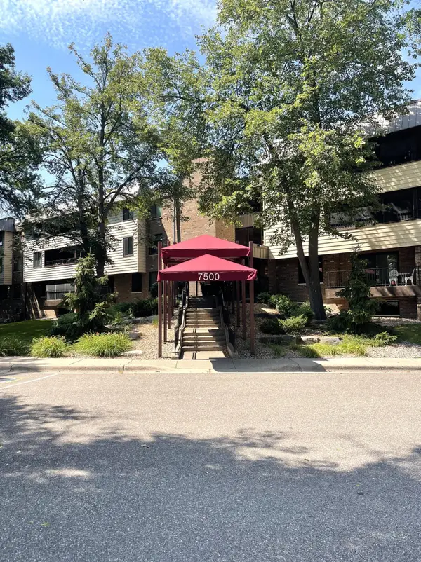 7500 Cahill Road #311C, Edina, MN 55439