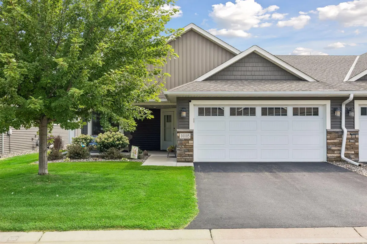 10105 3rd Street Ne, Blaine, MN 55434 - #1